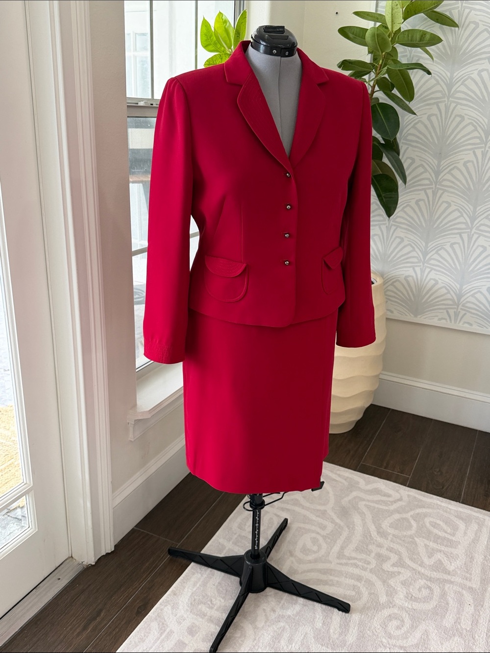 Tahari Arthur S. Levine Ted 2-piece skirt suit set Career Corporate Size 14